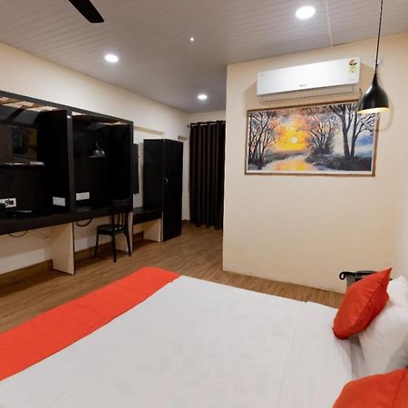 Hotel Deendayal Korba Экстерьер фото