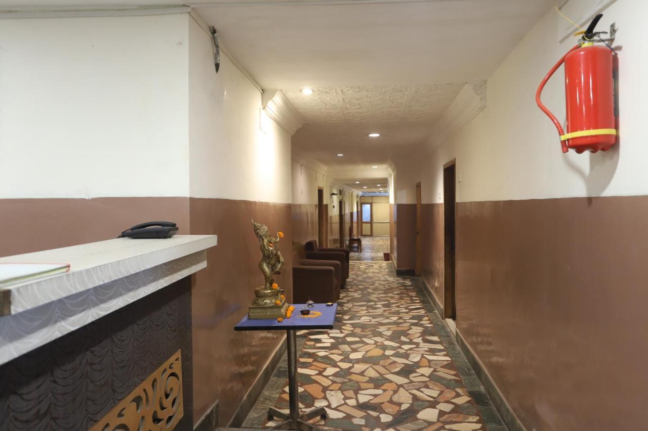 Hotel Deendayal Korba Экстерьер фото