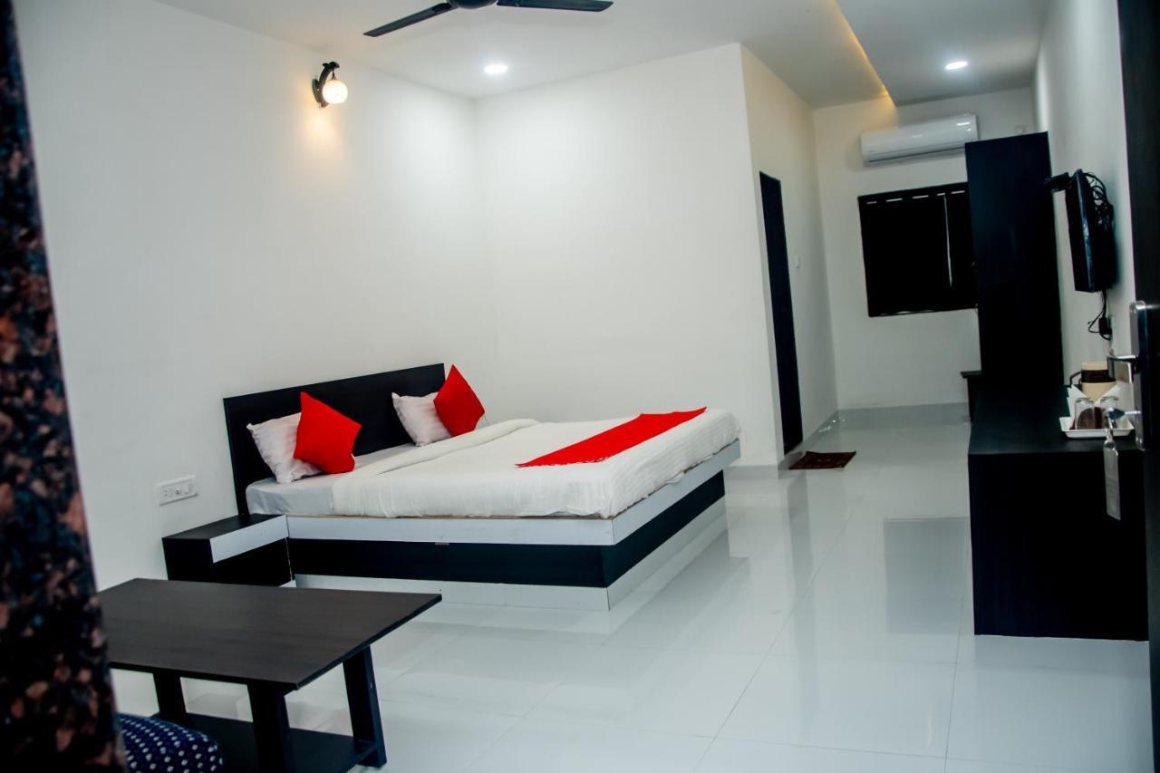 Hotel Deendayal Korba Экстерьер фото