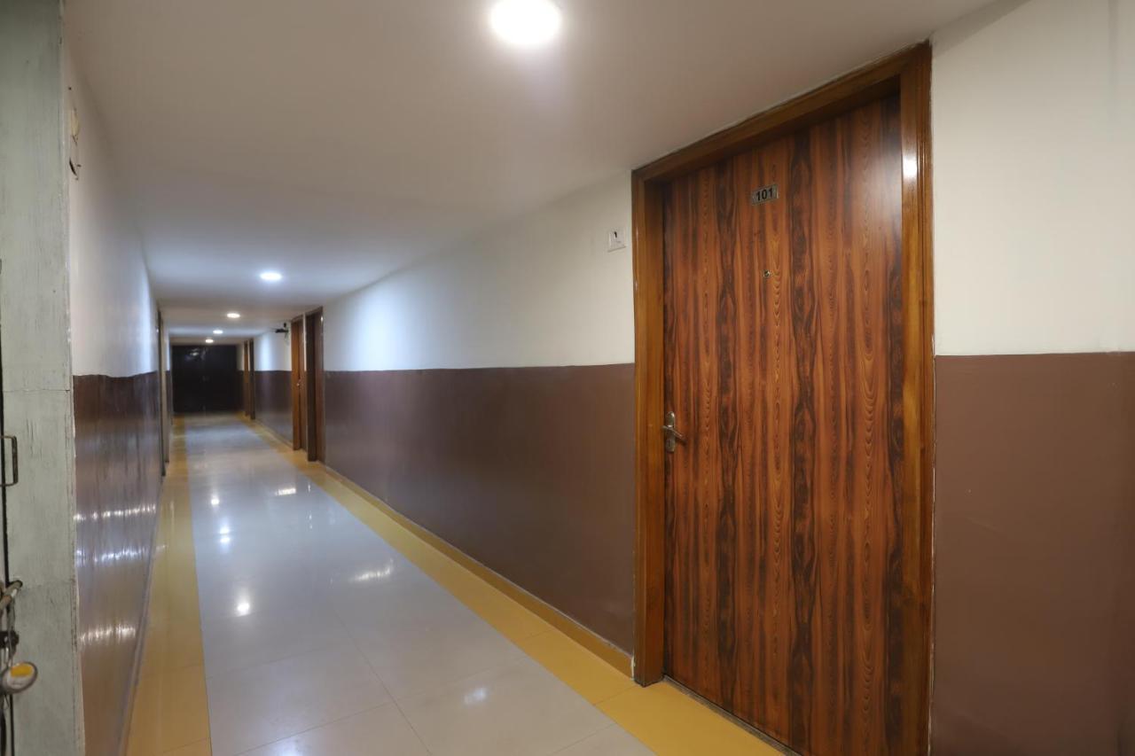 Hotel Deendayal Korba Экстерьер фото