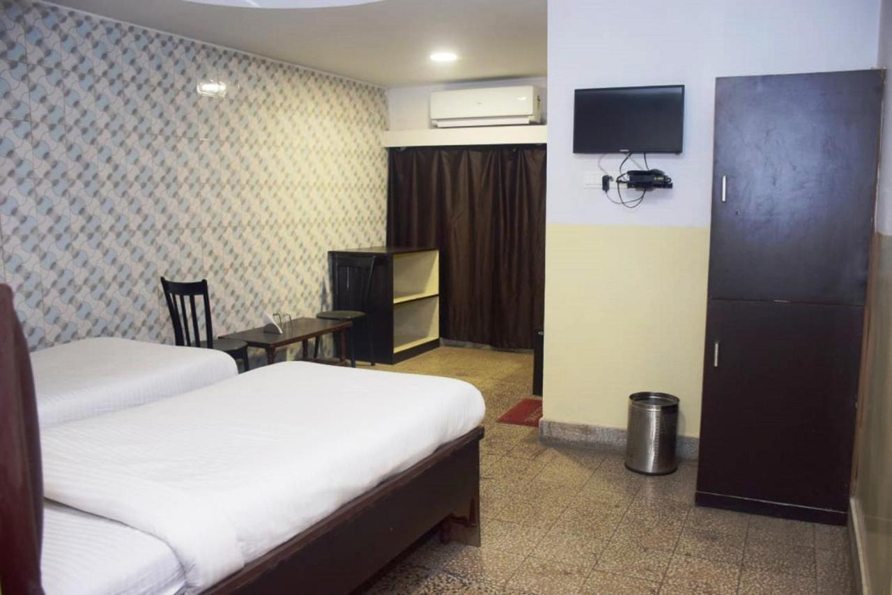 Hotel Deendayal Korba Экстерьер фото