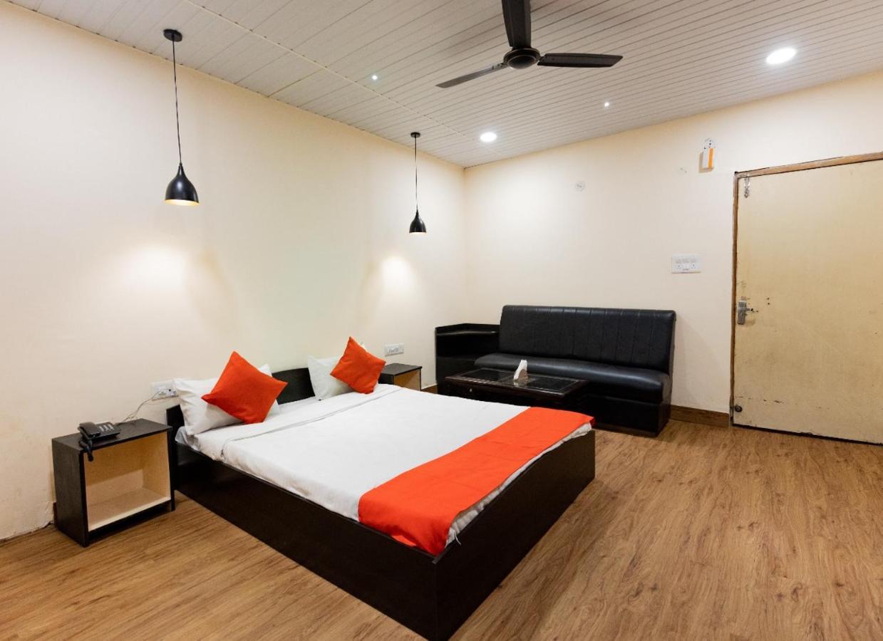 Hotel Deendayal Korba Экстерьер фото