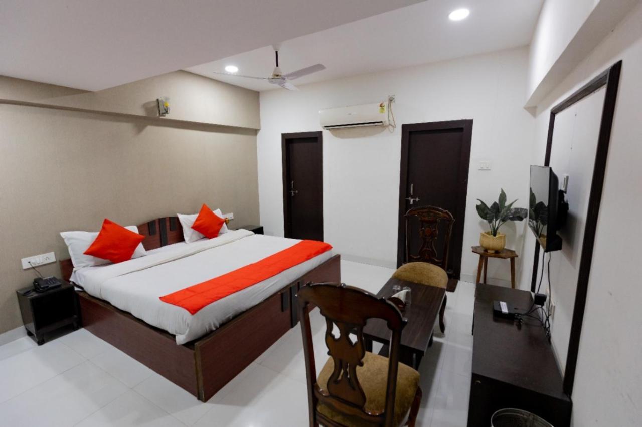 Hotel Deendayal Korba Экстерьер фото